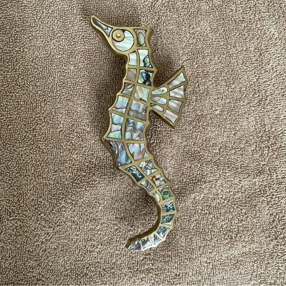 Rare Mid-Century Mosaic Abalone Sea Horse - Picture 3 of 4
